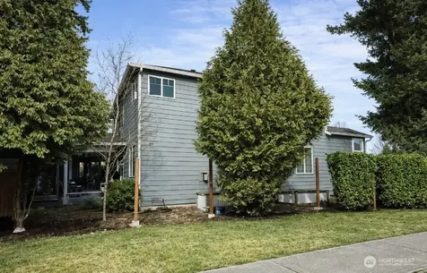 27929 154th Avenue SE Kent WA 98042