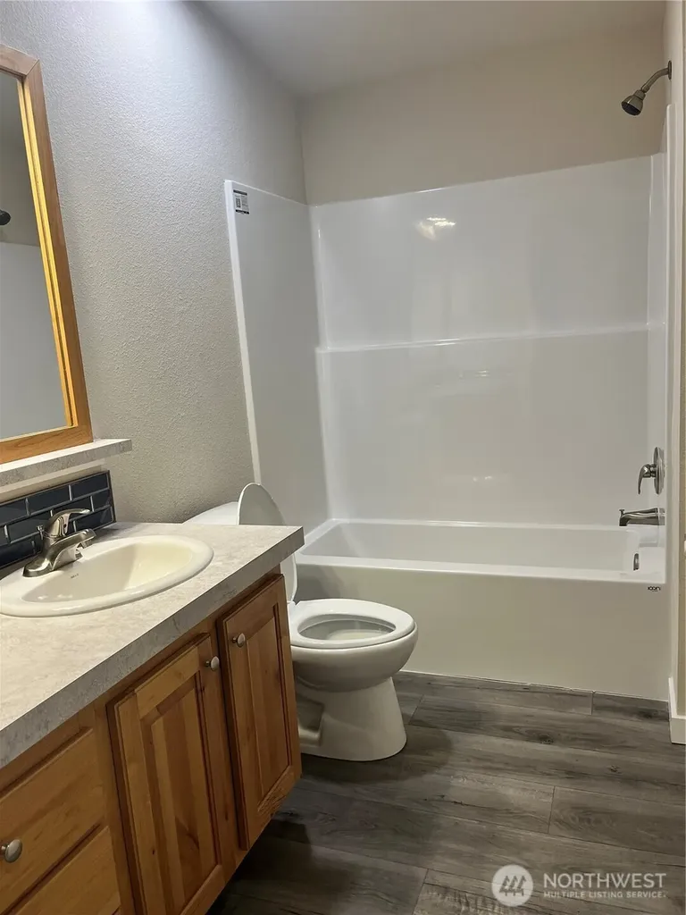 420 Pine Street Toledo WA 98591