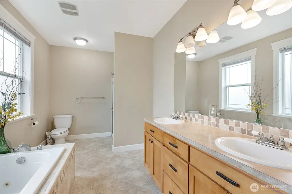 660 Parkside Place Blaine WA 98230
