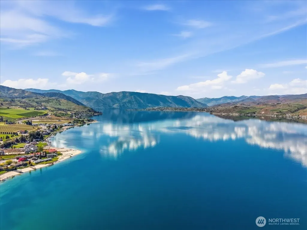 3725 Us Highway 97a Chelan WA 98816