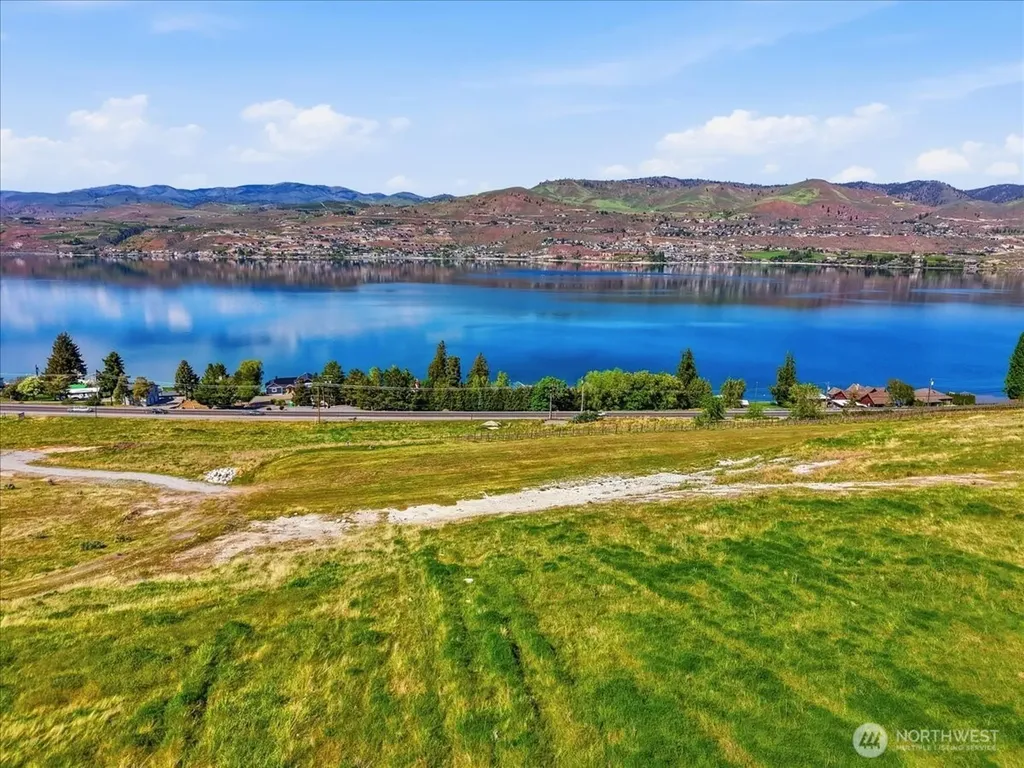 3725 Us Highway 97a Chelan WA 98816