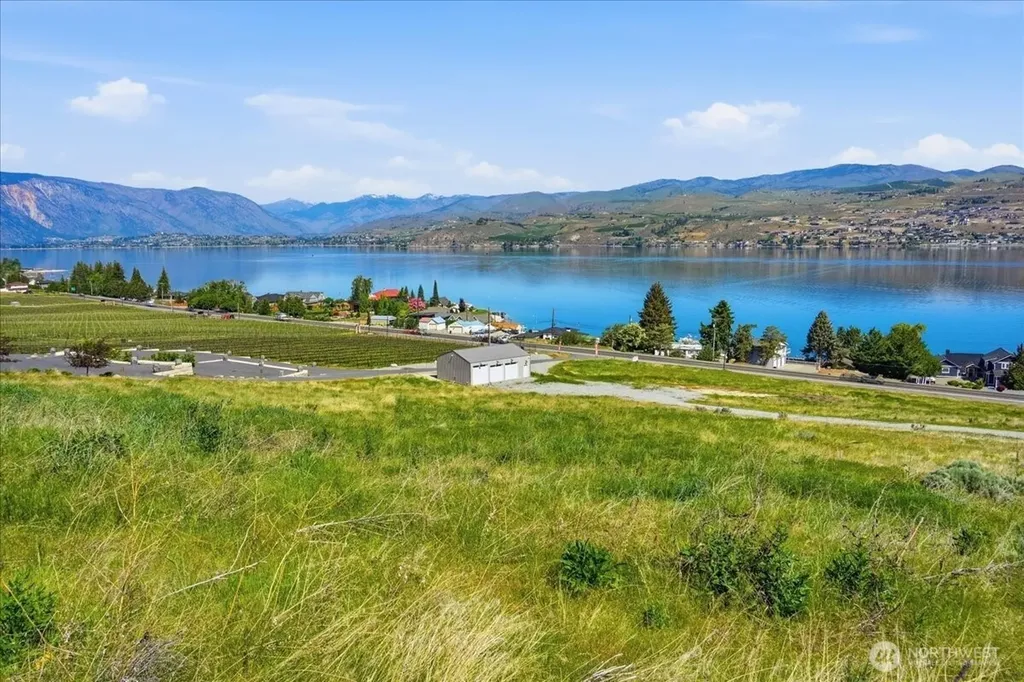 3725 Us Highway 97a Chelan WA 98816