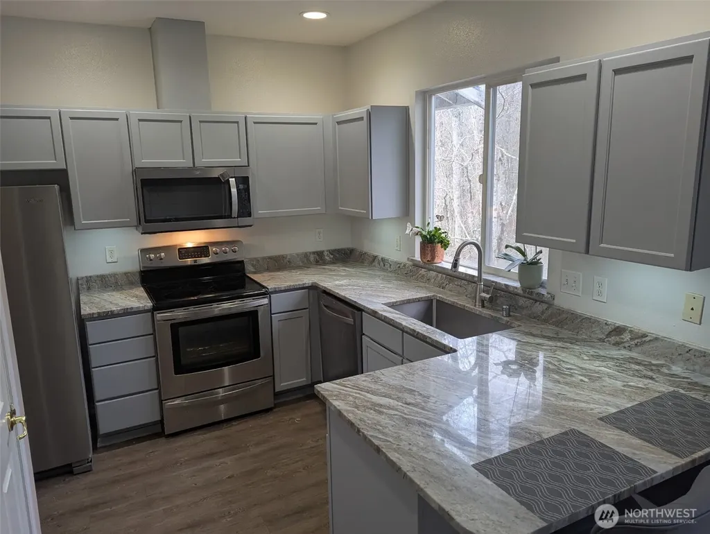 3203 Lake Drive Lake Stevens WA 98258