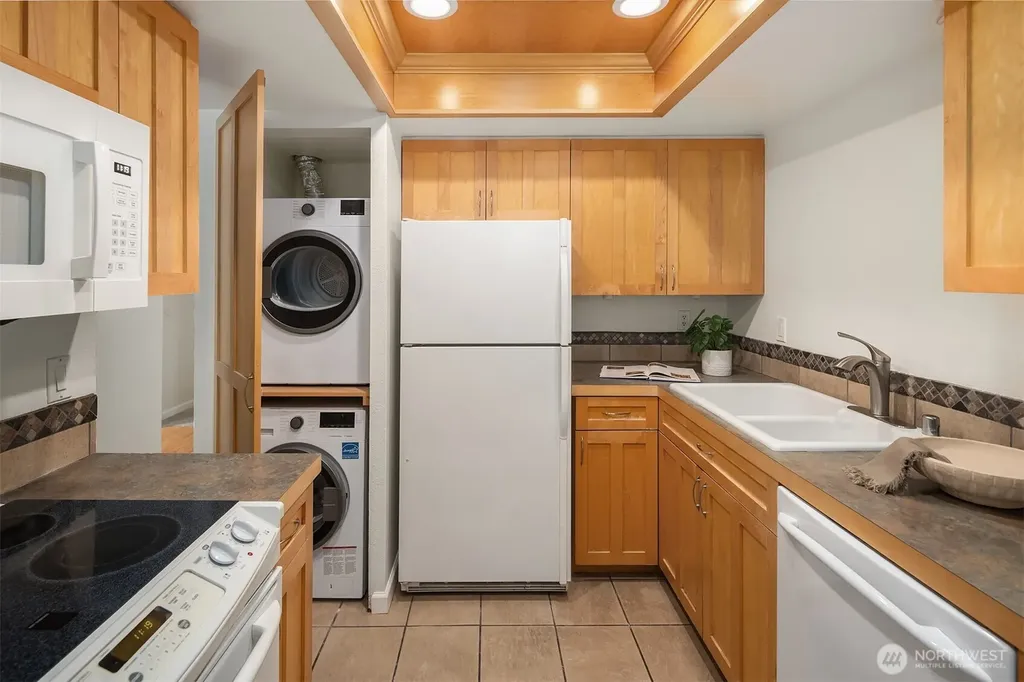 8652 164th Avenue NE Redmond WA 98052