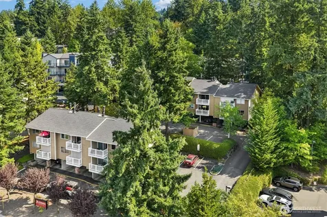 8652 164th Avenue NE Redmond WA 98052