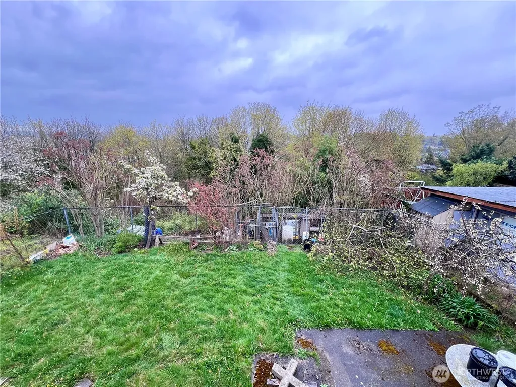4916 30th Avenue S Seattle WA 98108