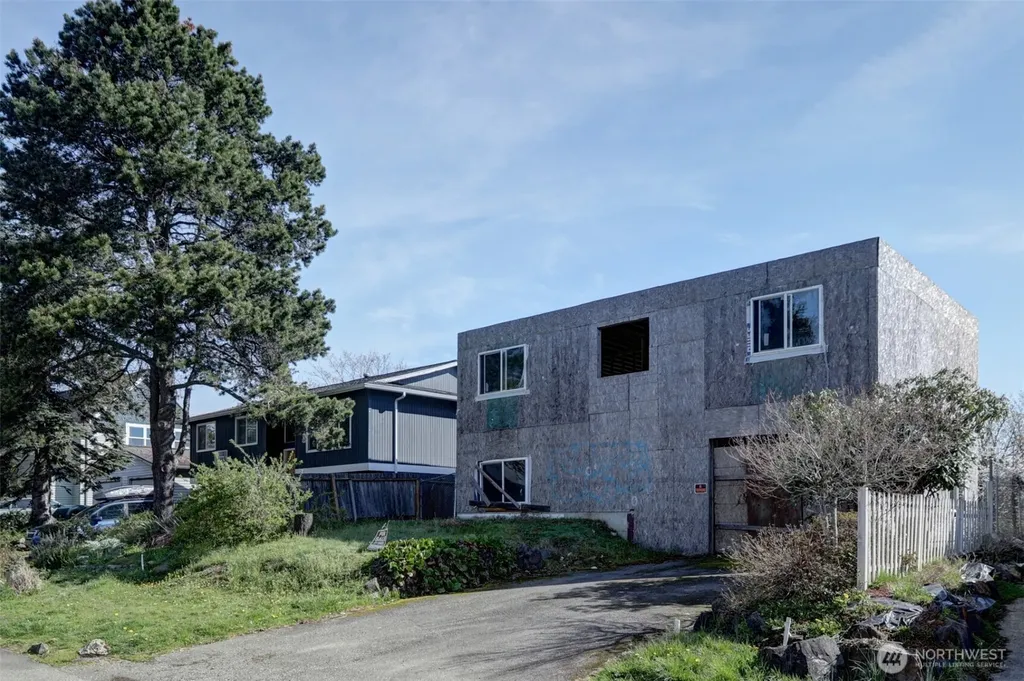 4916 30th Avenue S Seattle WA 98108