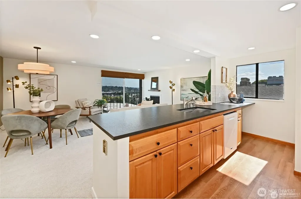 3710 25th Place W Seattle WA 98199
