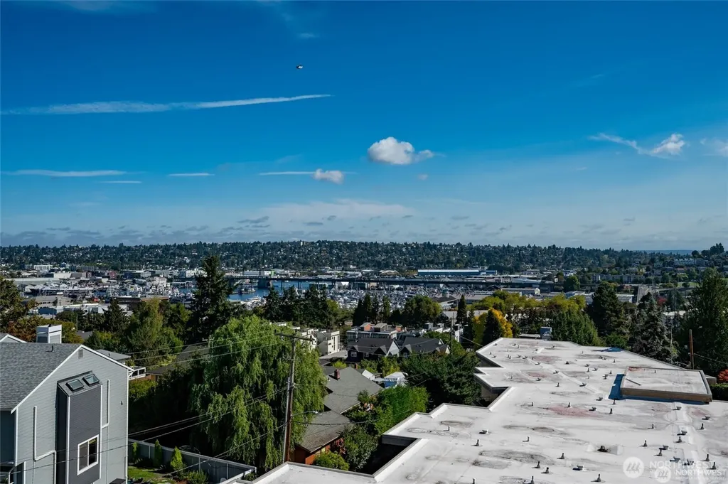 3710 25th Place W Seattle WA 98199
