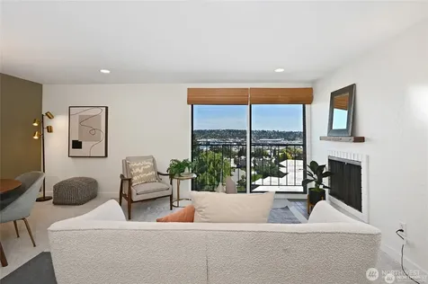 3710 25th Place W Seattle WA 98199