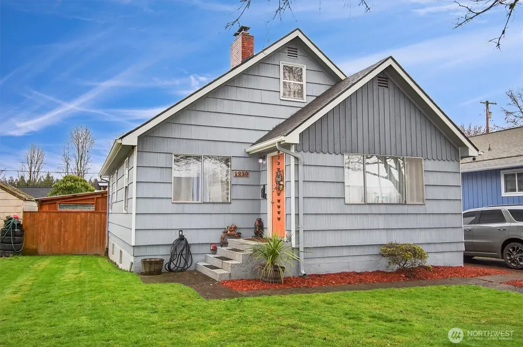 1210 8th Avenue Longview WA 98632