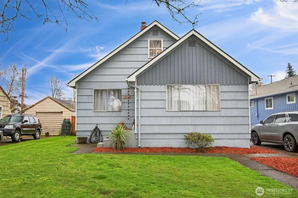 1210 8th Avenue Longview WA 98632