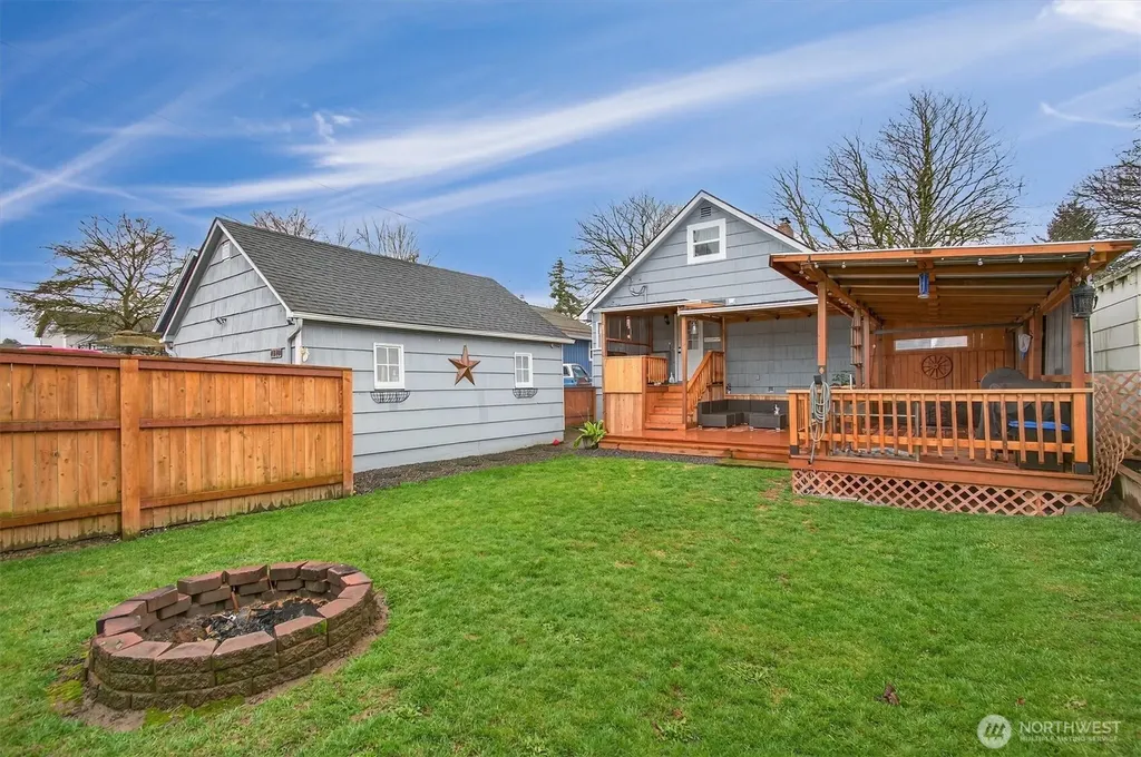 1210 8th Avenue Longview WA 98632