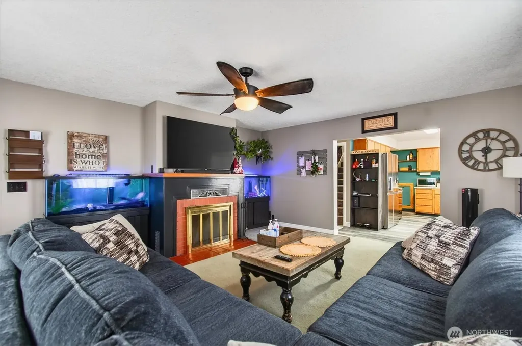 1210 8th Avenue Longview WA 98632
