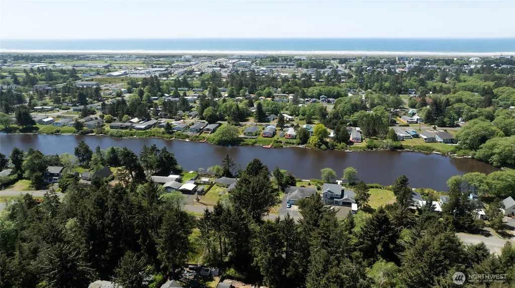 743 Copalis Avenue NE Ocean Shores WA 98569