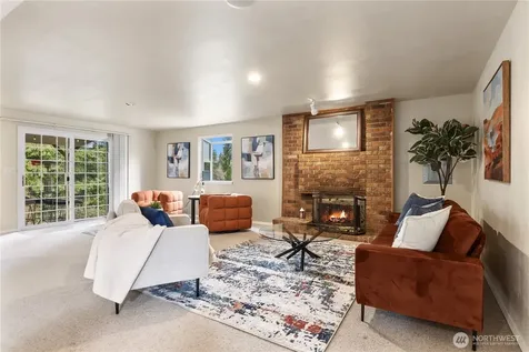 17101 146th Avenue SE Renton WA 98058