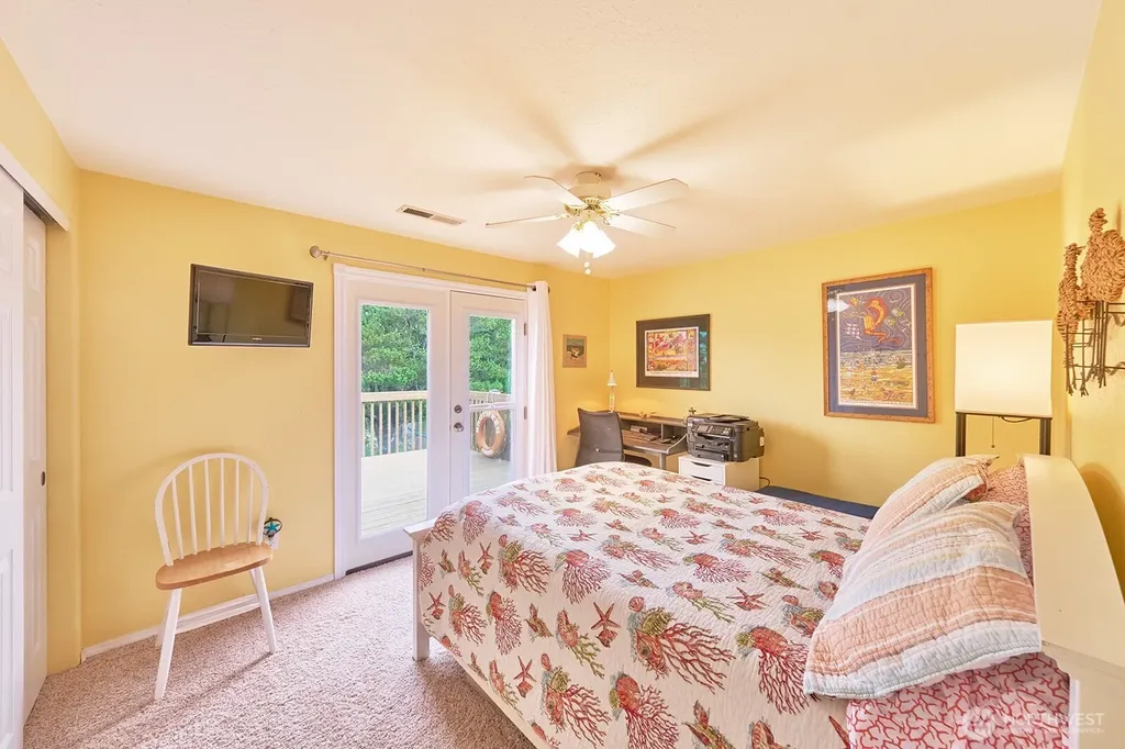 32208 G Street Ocean Park WA 98640