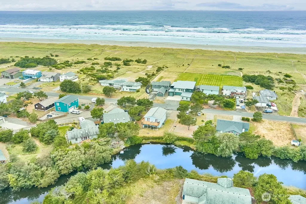 32208 G Street Ocean Park WA 98640