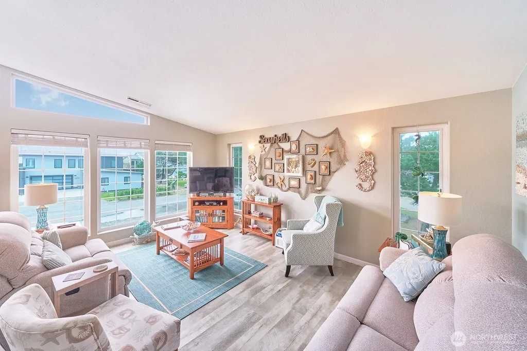32208 G Street Ocean Park WA 98640