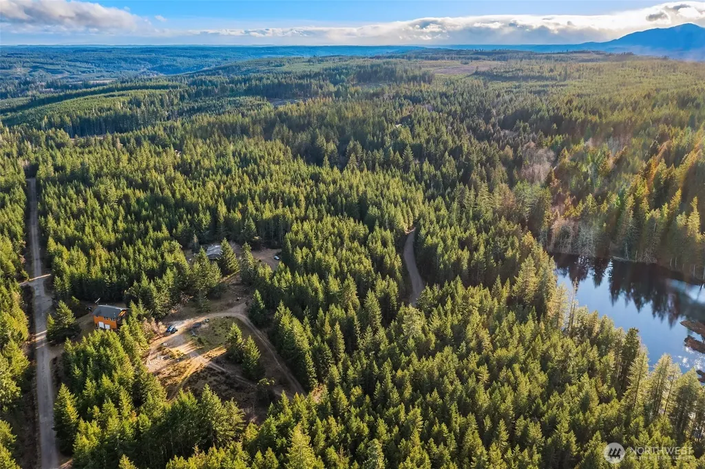 23611 W Ludvick Lake Drive Seabeck WA 98380