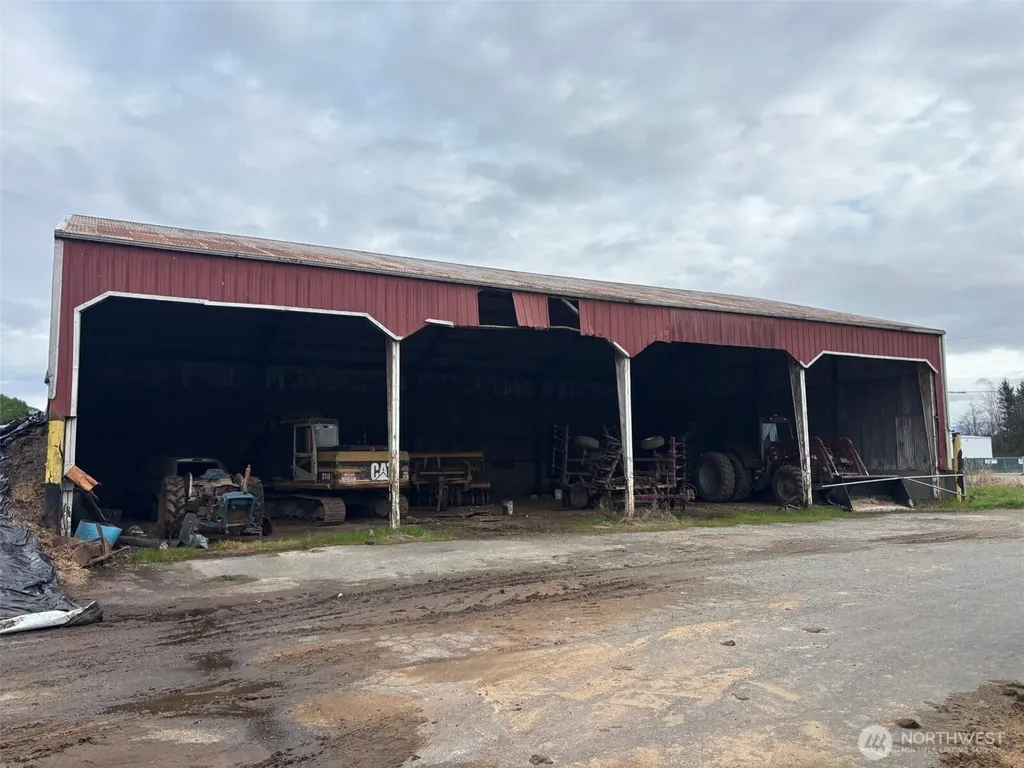 790 E Badger Road Lynden WA 98264