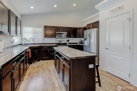 1450 Denny Place Rock Island WA 98850