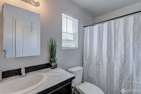 1450 Denny Place Rock Island WA 98850