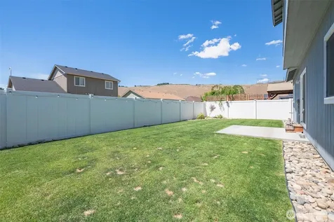 1450 Denny Place Rock Island WA 98850