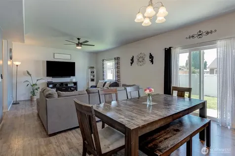 1450 Denny Place Rock Island WA 98850