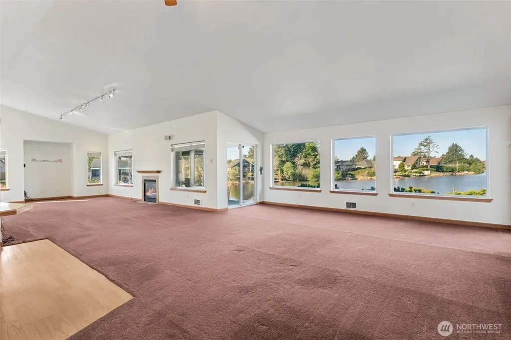 643 Quinault Avenue SE Ocean Shores WA 98569