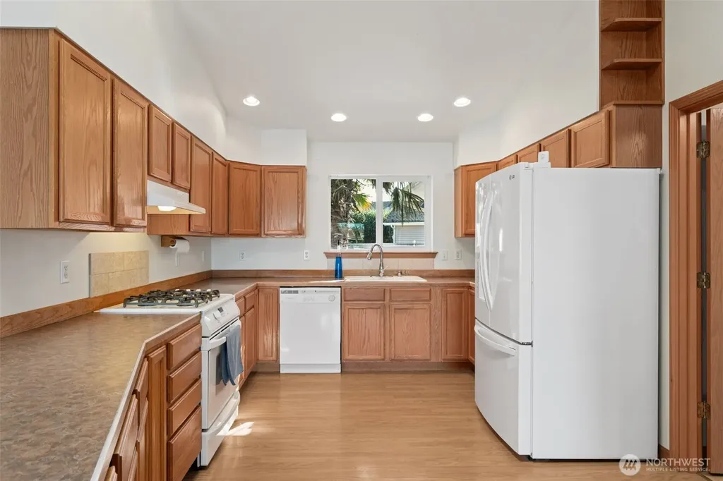 643 Quinault Avenue SE Ocean Shores WA 98569
