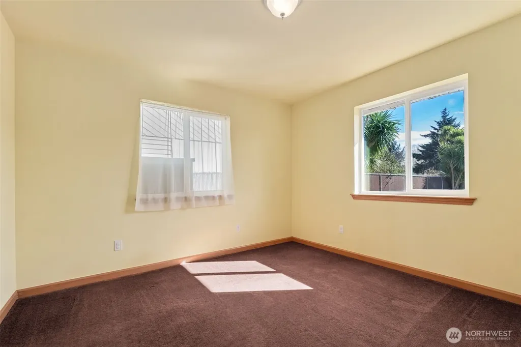 643 Quinault Avenue SE Ocean Shores WA 98569
