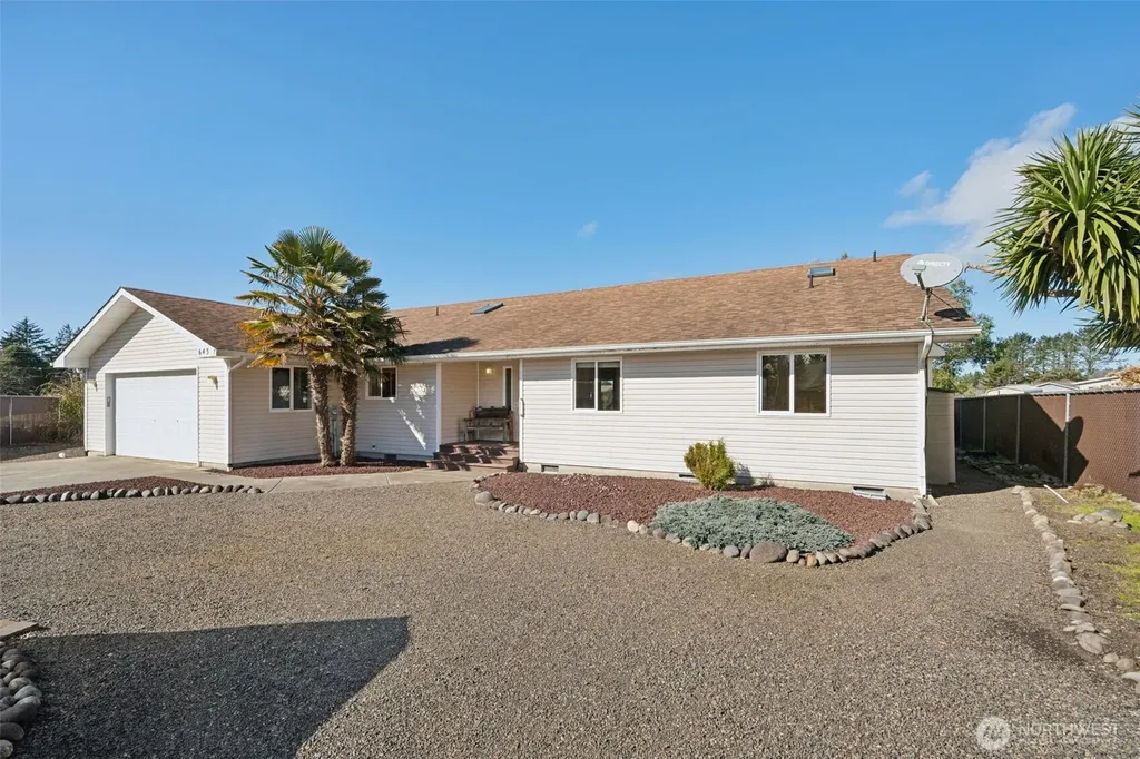 643 Quinault Avenue SE Ocean Shores WA 98569