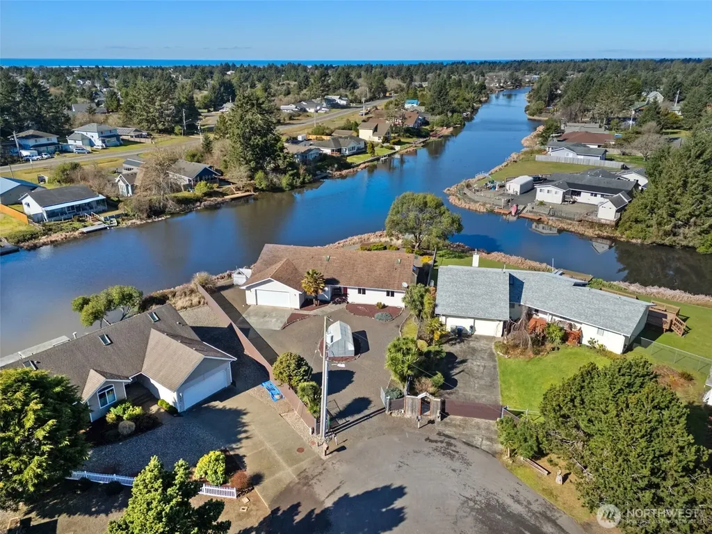 643 Quinault Avenue SE Ocean Shores WA 98569