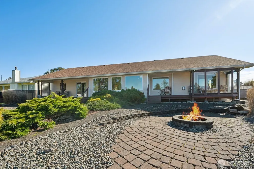 643 Quinault Avenue SE Ocean Shores WA 98569