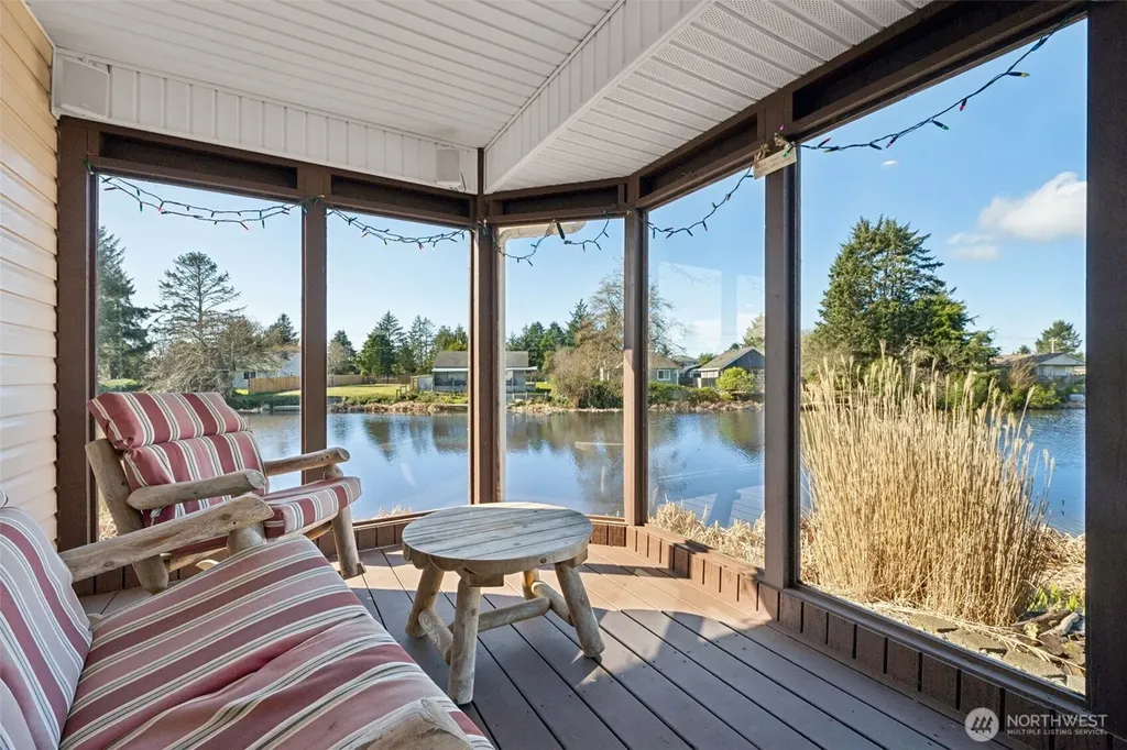 643 Quinault Avenue SE Ocean Shores WA 98569