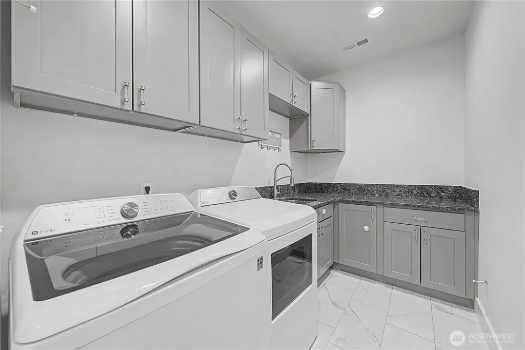 21347 Road D.5 Road Soap Lake WA 98851
