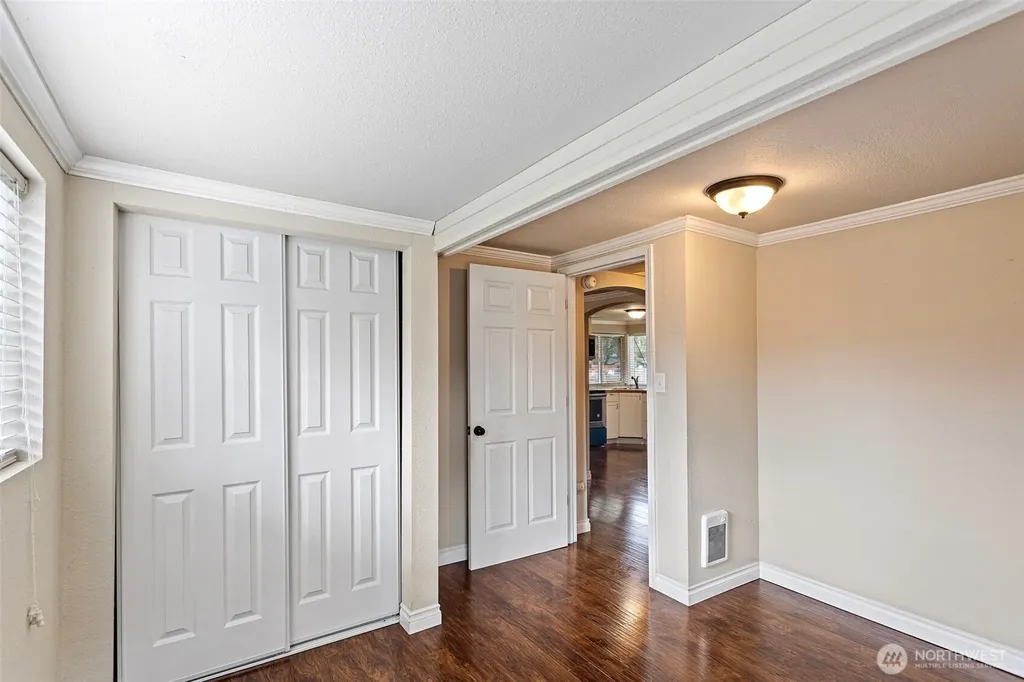 14118 37th Avenue S Tukwila WA 98168