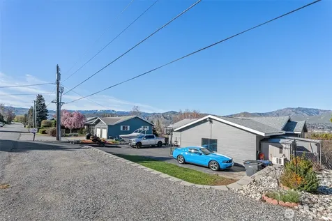 1716 N Anne Avenue East Wenatchee WA 98802