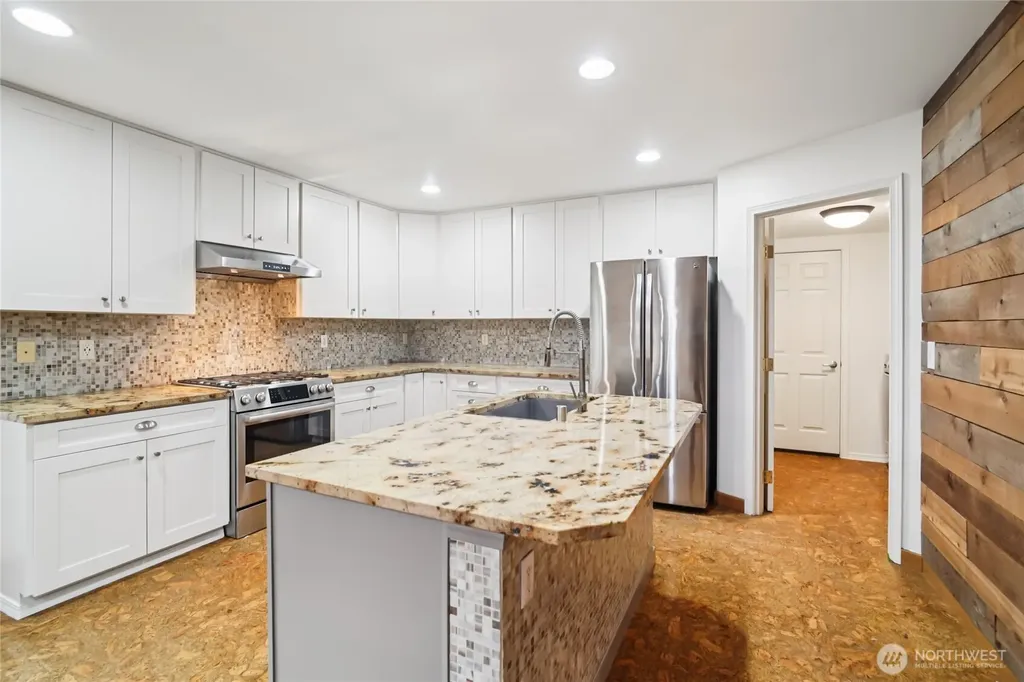 23918 SE 5th Street Sammamish WA 98074