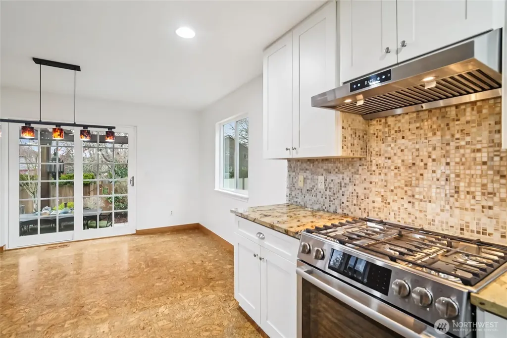 23918 SE 5th Street Sammamish WA 98074