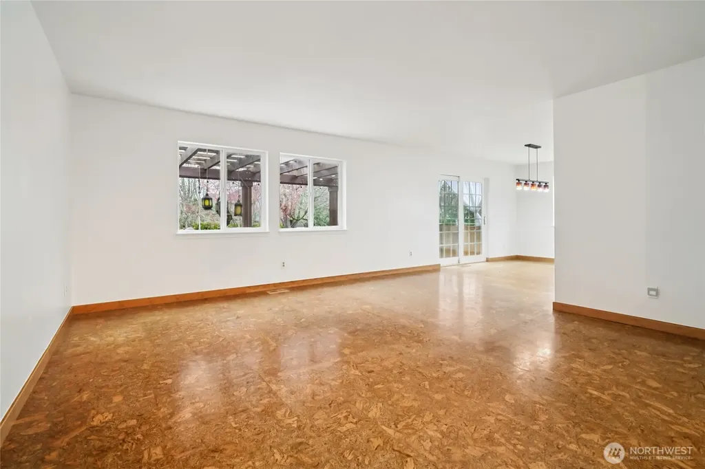23918 SE 5th Street Sammamish WA 98074