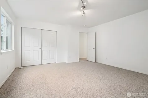 23918 SE 5th Street Sammamish WA 98074