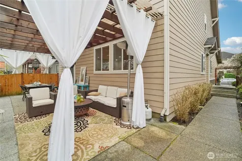 23918 SE 5th Street Sammamish WA 98074