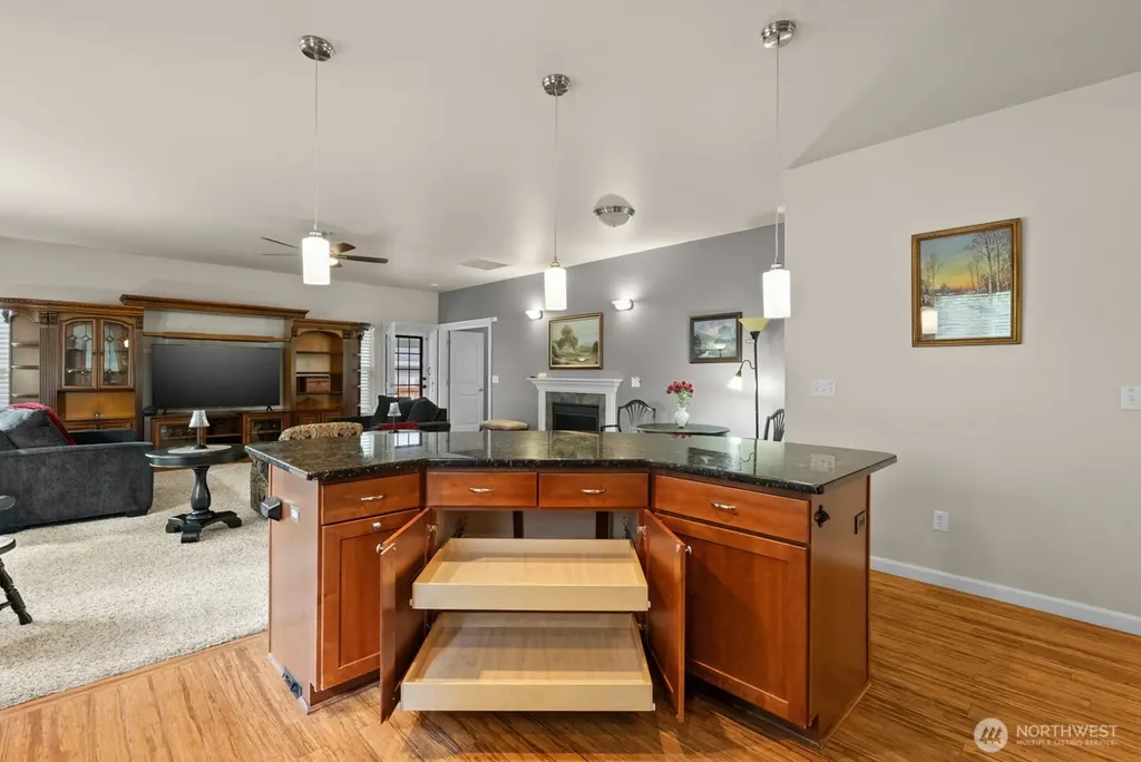 4216 17th Way NE Olympia WA 98516