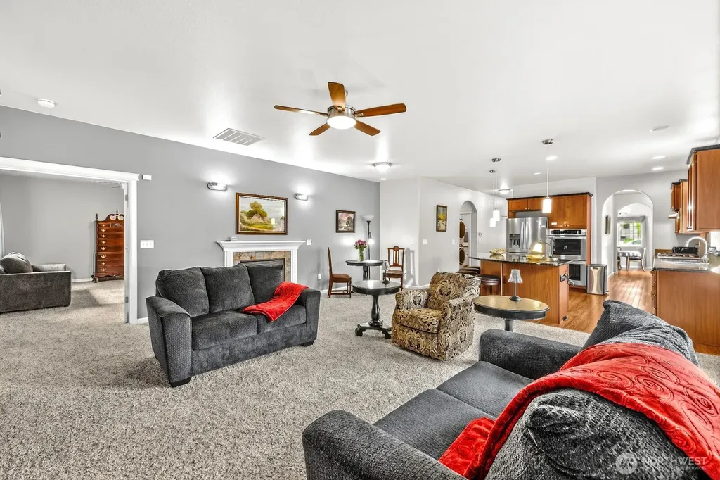 4216 17th Way NE Olympia WA 98516