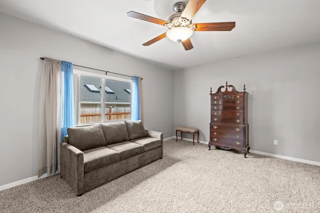 4216 17th Way NE Olympia WA 98516