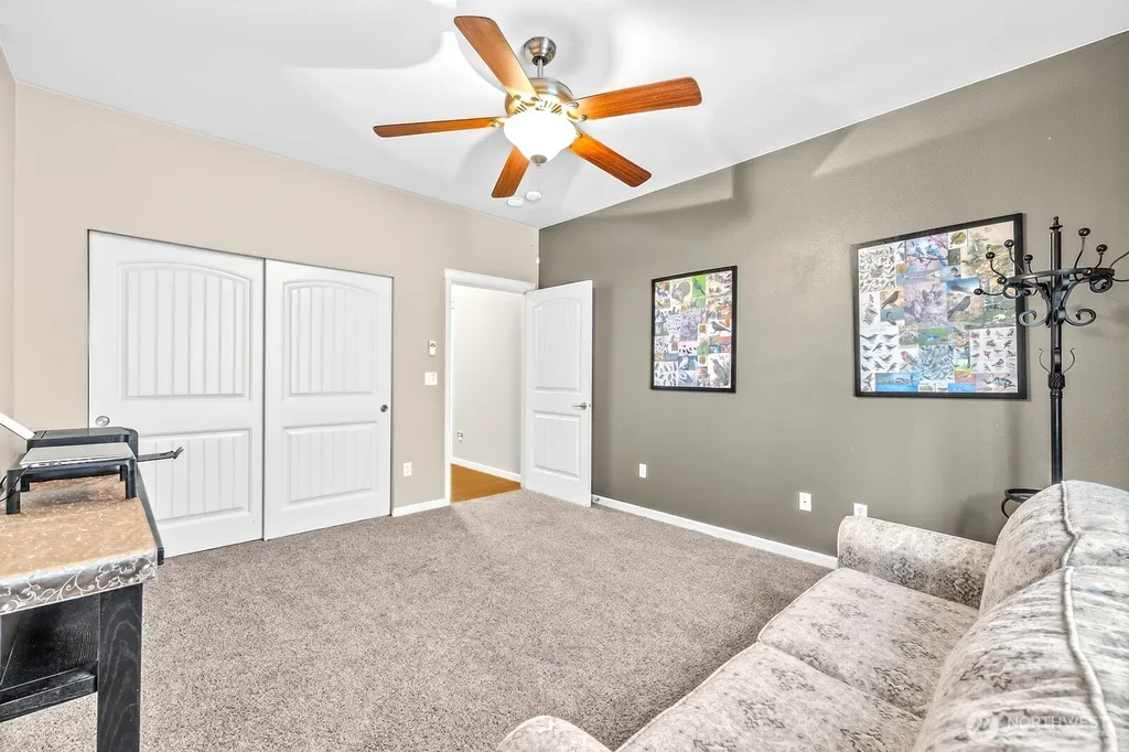 4216 17th Way NE Olympia WA 98516