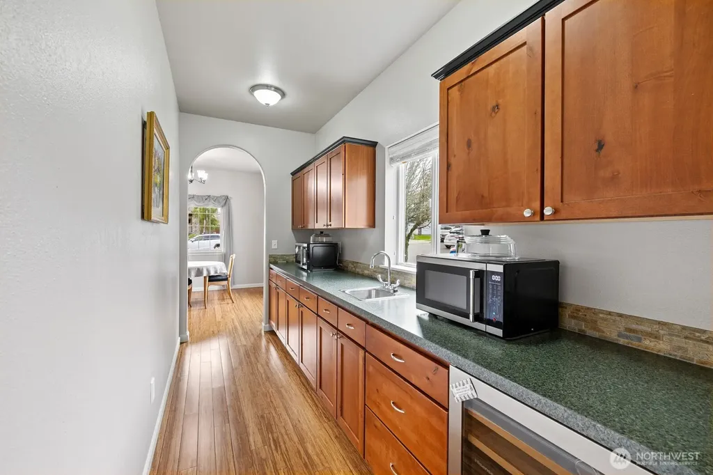 4216 17th Way NE Olympia WA 98516