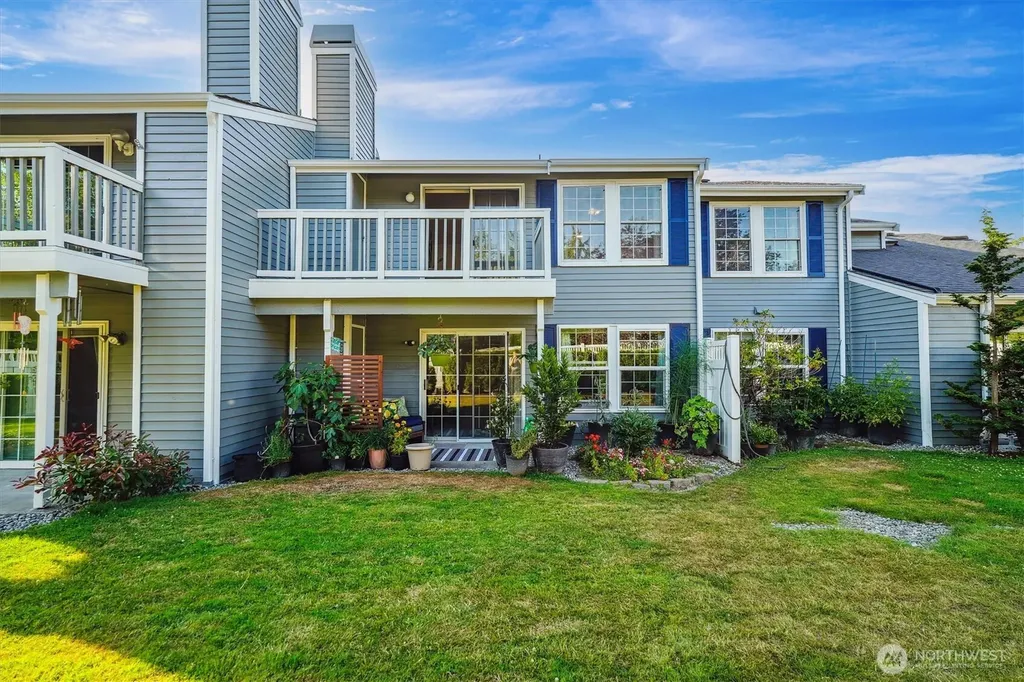 5813 S 238th Court Kent WA 98032